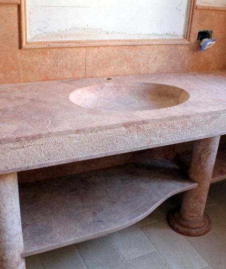 Lavandino In Travertino.jpg