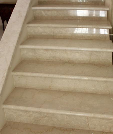 Scala Travertino.jpg